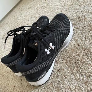 Shoes under armour